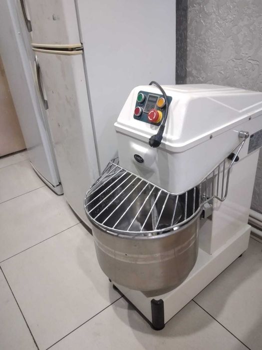 Продам оборудование для пекарни
