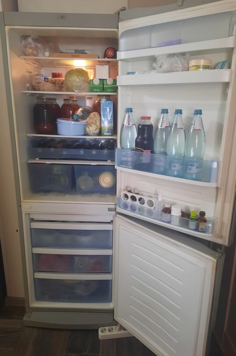 Продам холодильник