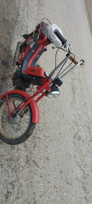Vând moped cu pedale JAWA