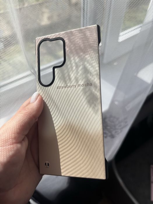 Продам чехлы на S24 Ultra