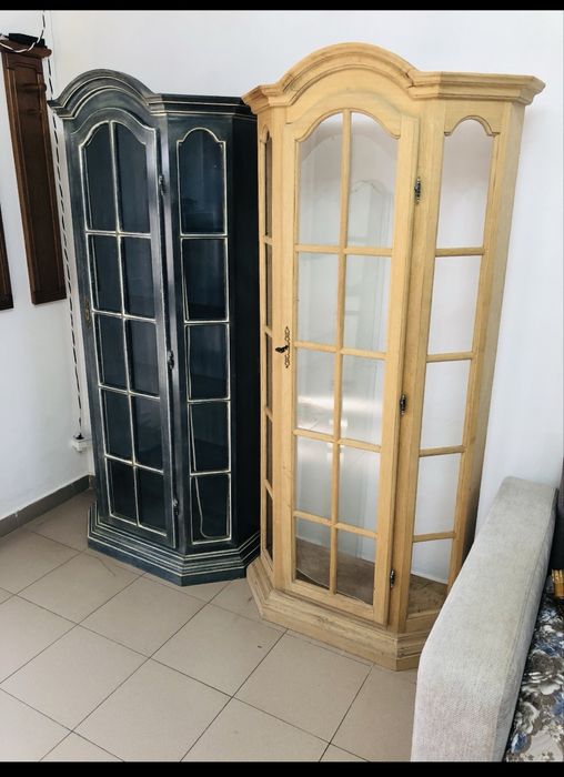 Vitrine lemn masiv