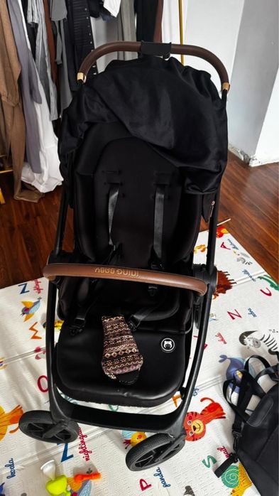 Коляска прогулочная