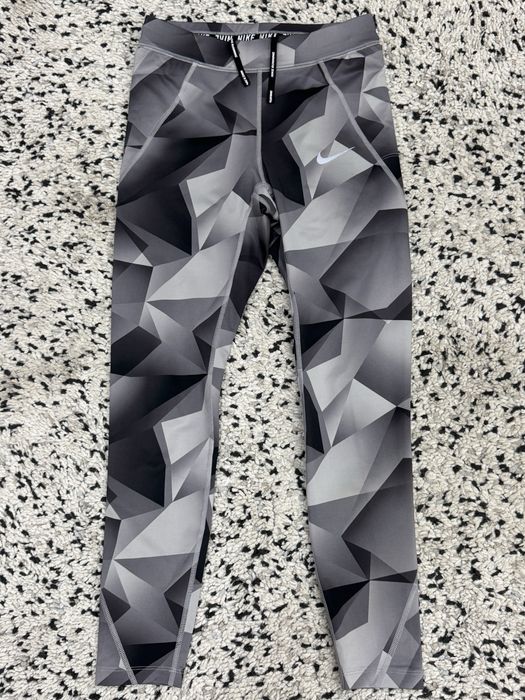 Дамски клин NIKE RUNNING . Размер XS