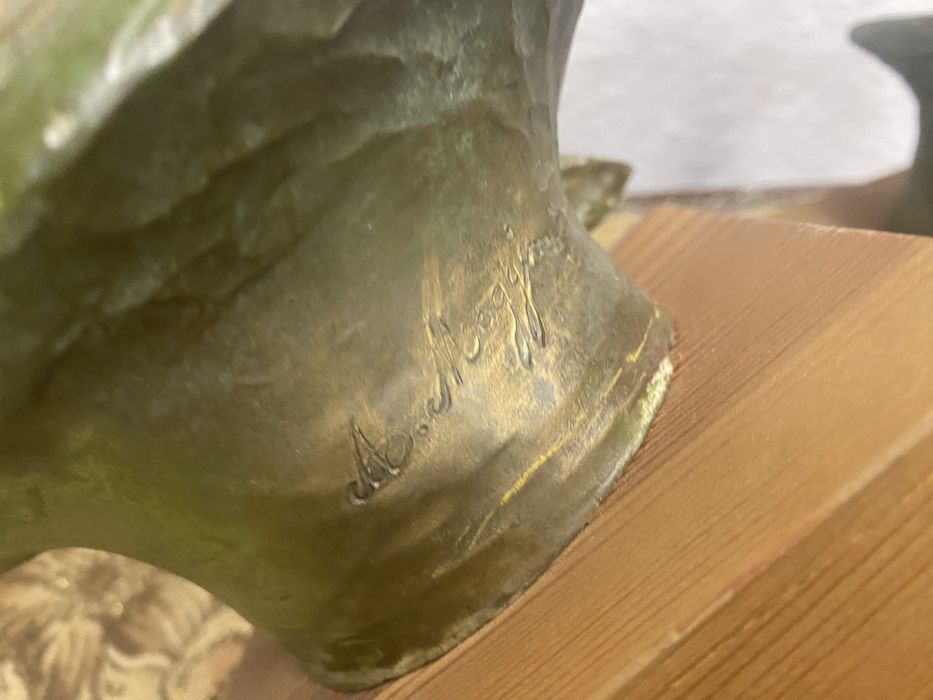 Порцеланови бюстове 1930 г с патина подпис A Moreau