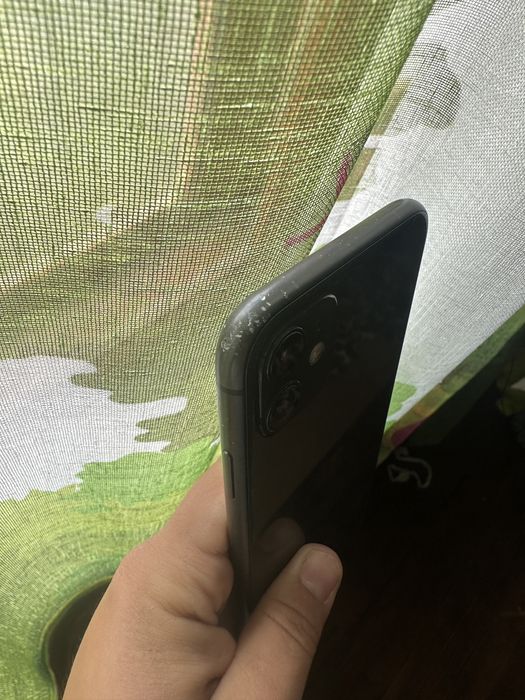 Iphone 11 capacitate 64 gb