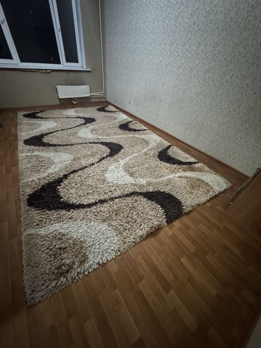 Ковёр со средним ворсом