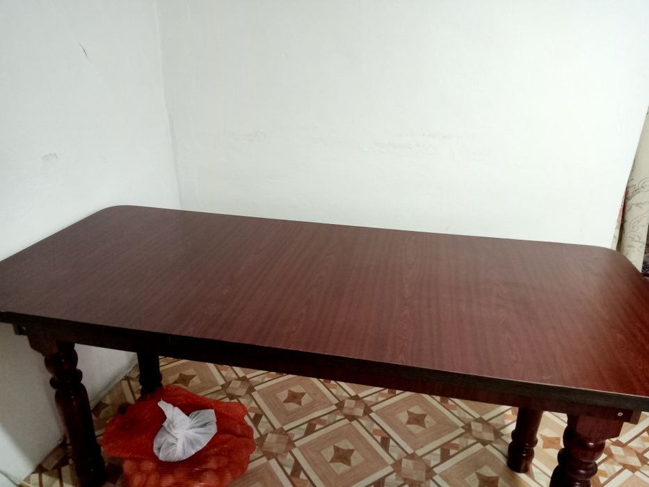 Стол сатылады 25000 тг