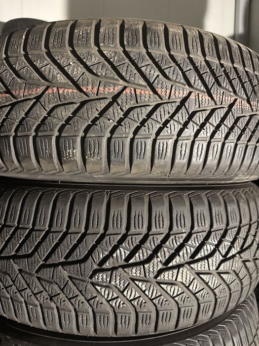 Anvelope de iarna 225/65 R17