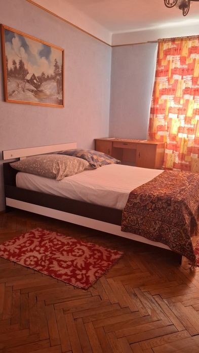 Apartament la Casa de închiriat spatios aprox.100mp