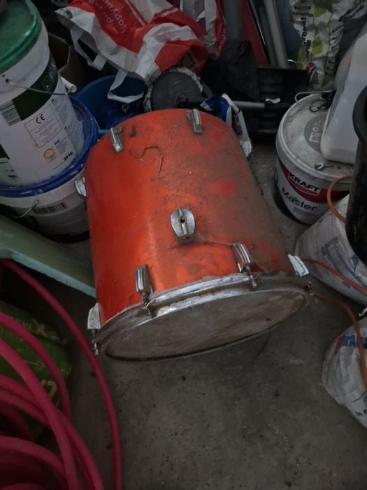 Барабан и тупан.