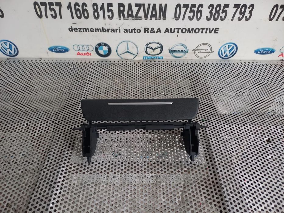 Ornament Unitate Navigatie MMI Bord Audi A8 4H D4 An 2010-2011-2012-2013-2014-2015-2016-2017 Dezmem