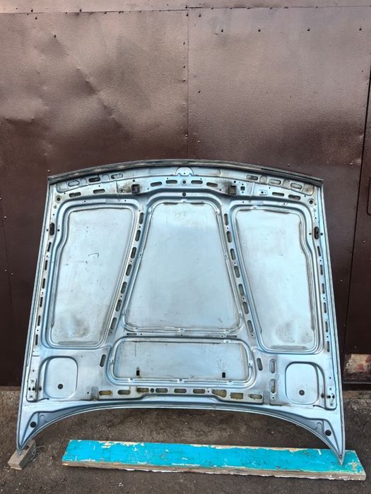 Продам капот бмв е34