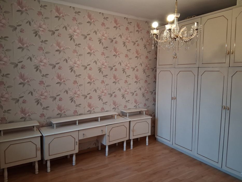 Гардероб,нощни шкафчета и шкаф