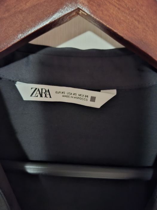 Рокля тип риза на Zara