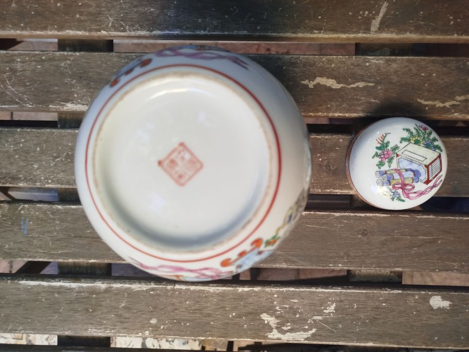 Bol cu capac porțelan pictat China