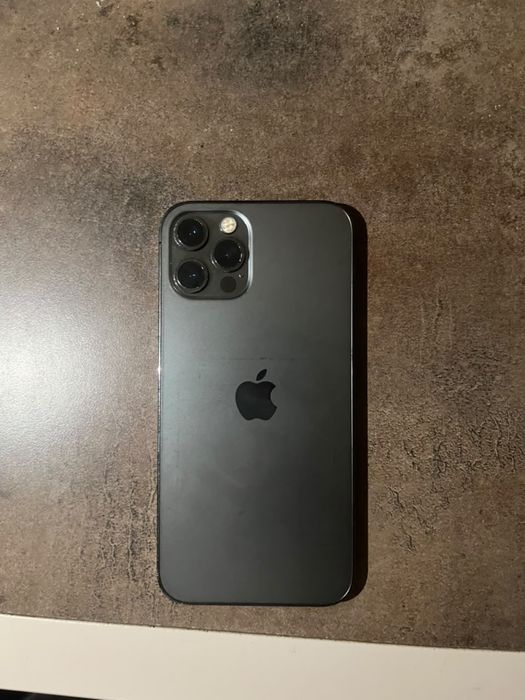 Iphone 12 pro.
