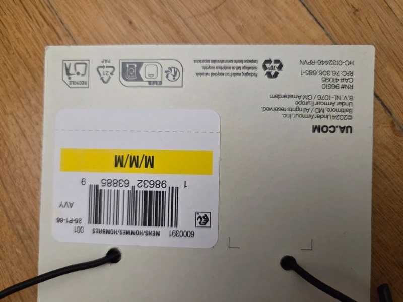 Mănuși Under Armour unisex, mărimea M, noi cu eticheta