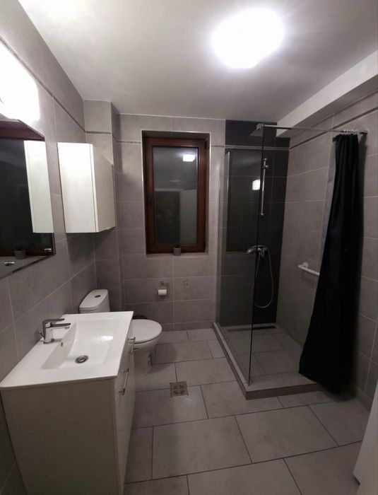 Garsonieră de închiriat