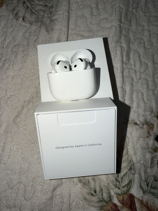 Air pods 4 оригинал (без шумодава)