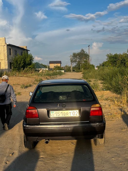 Продам гольф 3 купэ 1.8 моно