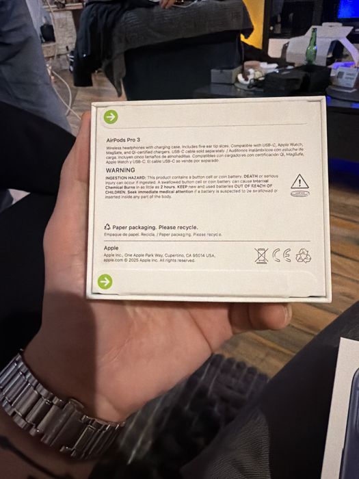 Airpods Pro 3 in cutie