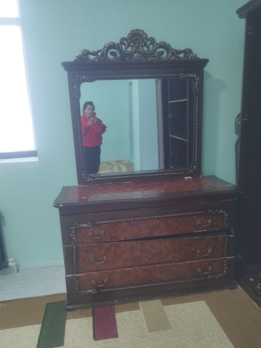 Стенка холати яхши 300000минг