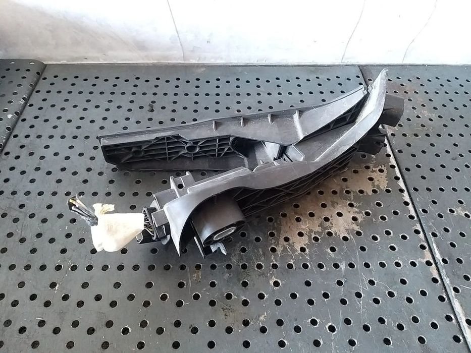 Pedala acceleratie 2.0 tdi vw passat b6 3c 1k1721503l