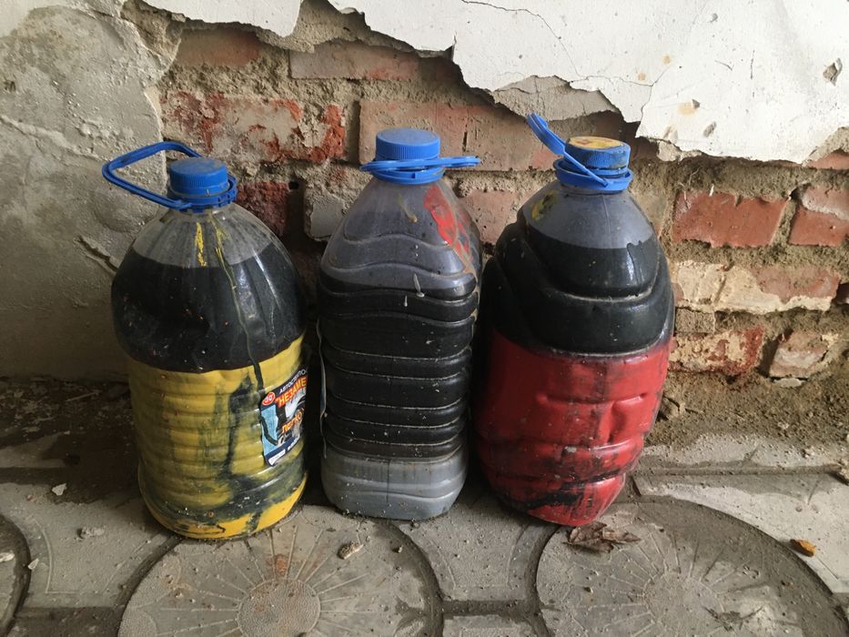 Продам краски 5 литровые боклашки