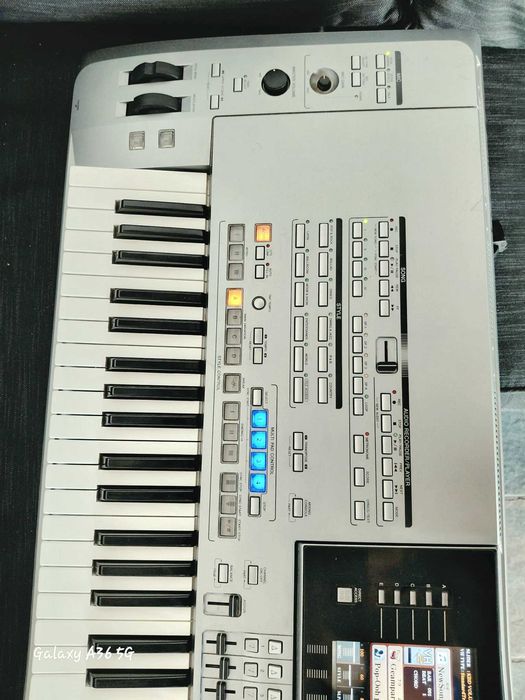 Orga Yamaha Tyros 5 cu 76 clape