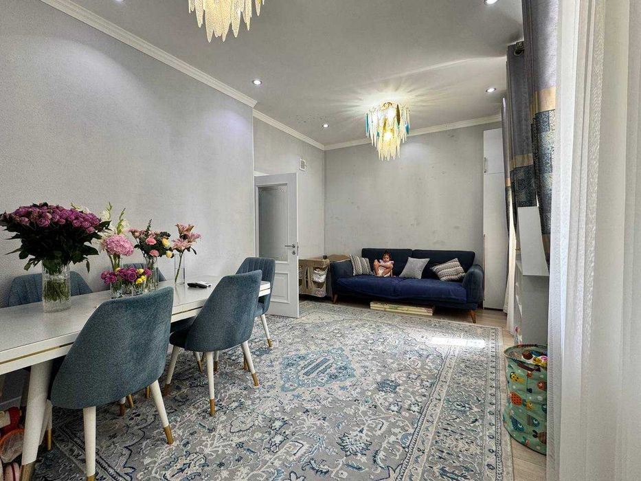 ПРОДАЕТСЯ 3/1/8  93м2 ЖК Greenwich Ор.р: Узбум