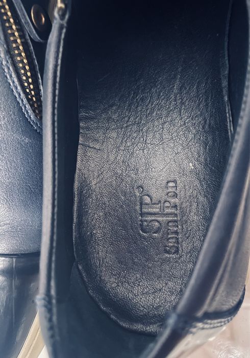 Обувки на Sara Pen