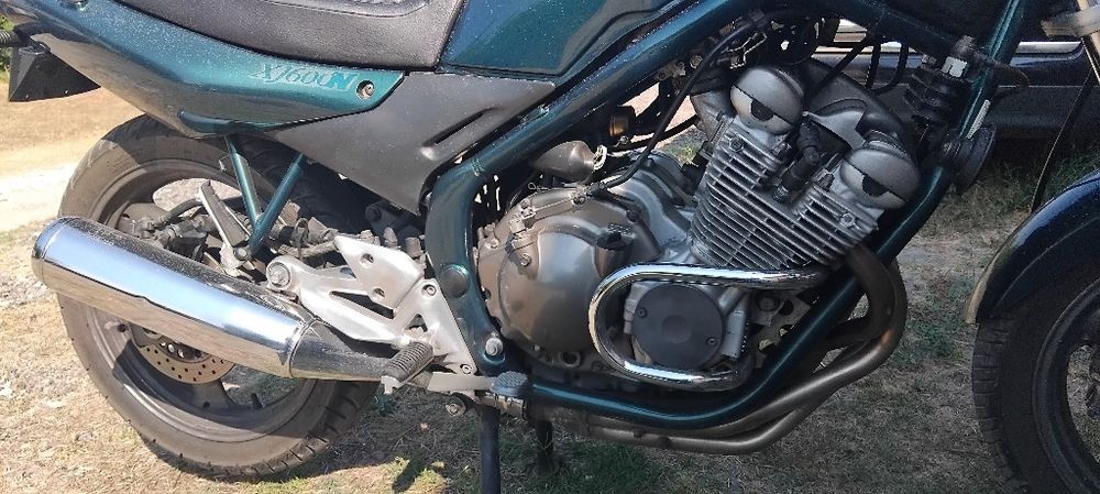 Мотоциклет Yamaha XJ 600 N