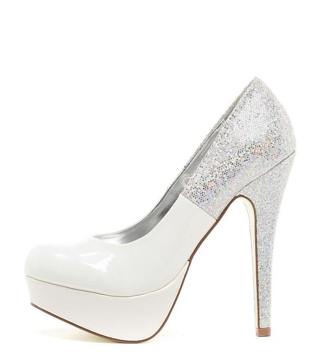 Свадебное платье, в подарок туфли