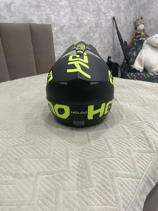 Продаю шлем в подарок очки для него