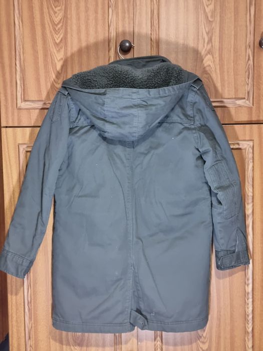 Зимняя куртка (146-152см)