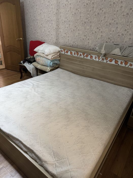 Отдам бесплатно Матрас размер 180*200