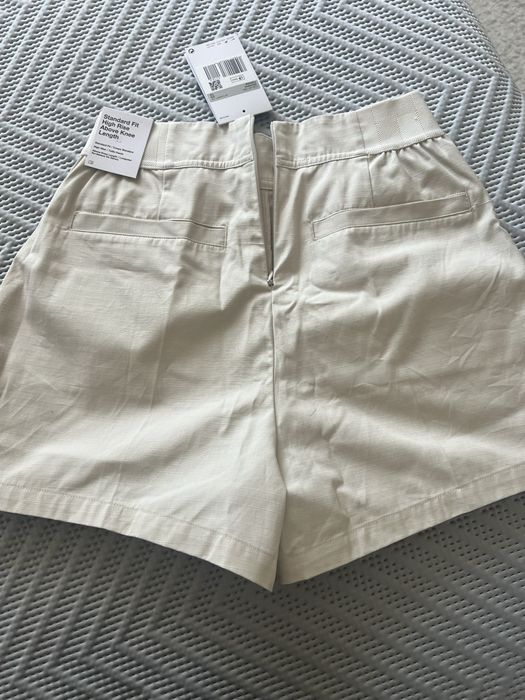 Naik панталони