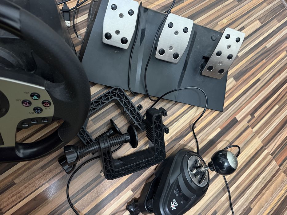 Volan gaming Myria MG1418 – 499 lei
