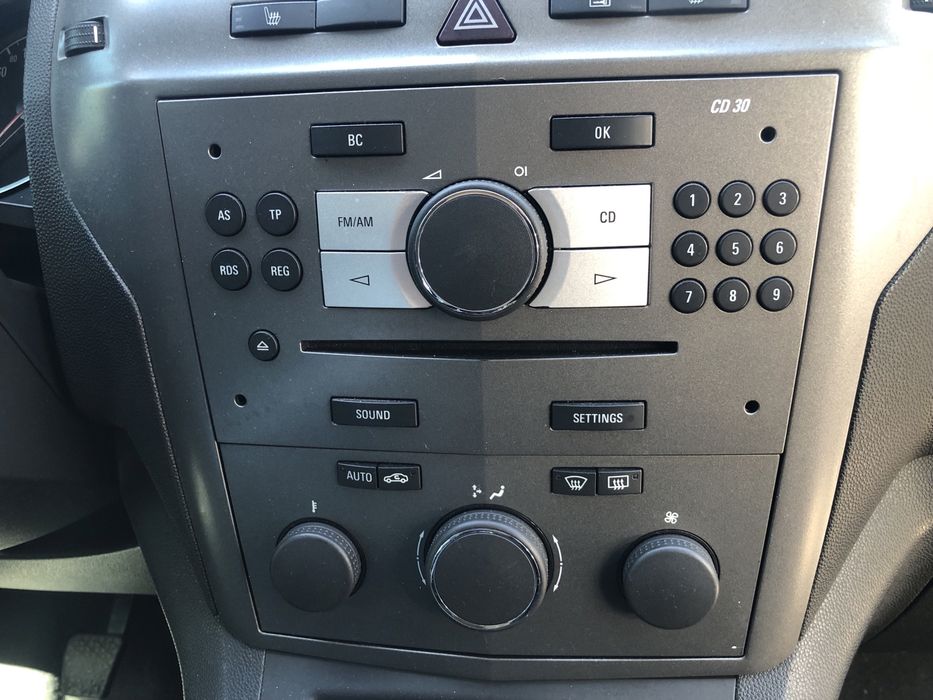 CD за astra h и zafira B