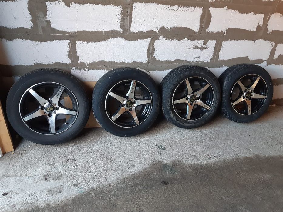 Продам летнюю резину с дисками