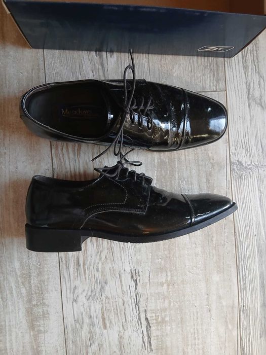 Pantofi barbati piele lacuita, marime 41-42