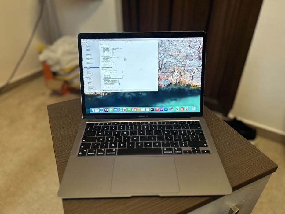 Apple Macbook Air