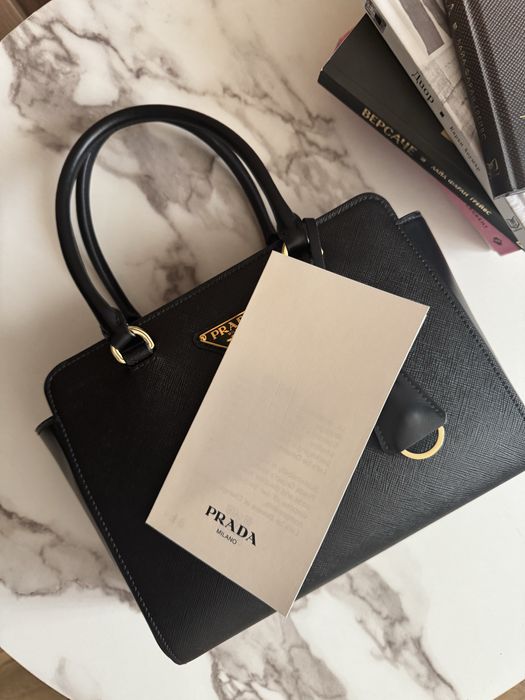 Чанта Prada Galeria