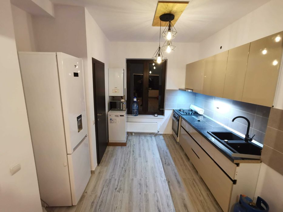 Proprietar casa 5 camere plus mansarda si curte Baneasa Pipera