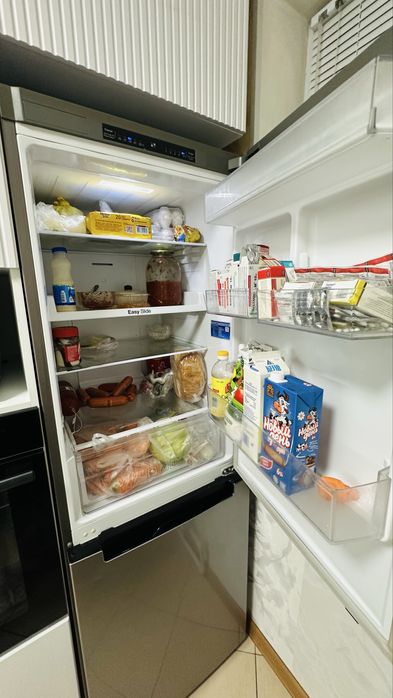 Продам холодильник