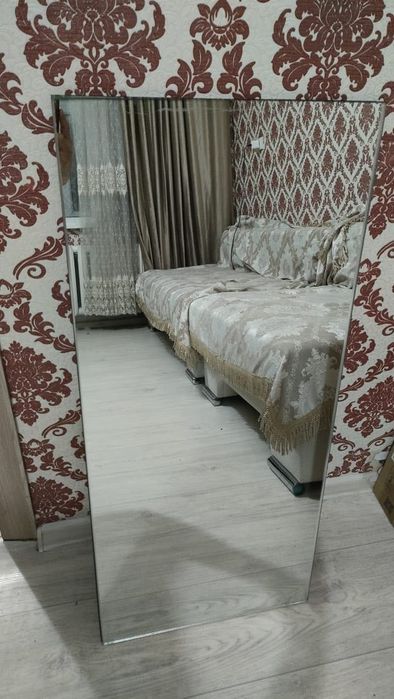 Продается зеркала 2 штуки
