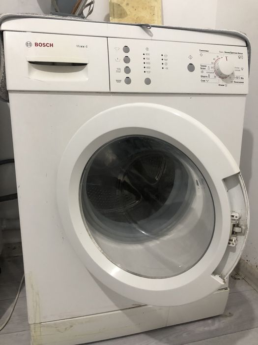 стиральная машина работает