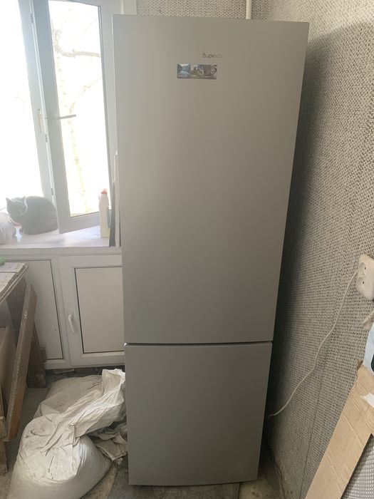 Холодильник Бирюса