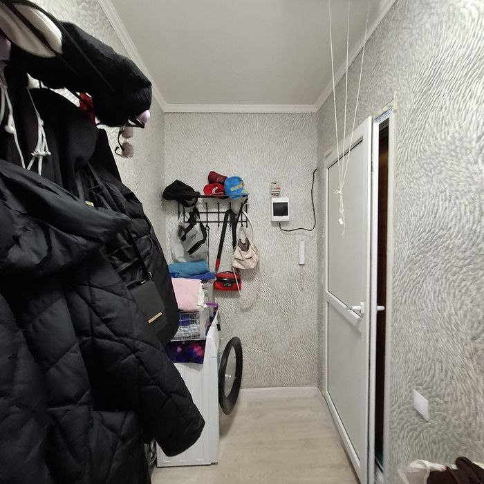 Продам 1 комн.кв, 8 мкр, 35 кв.м