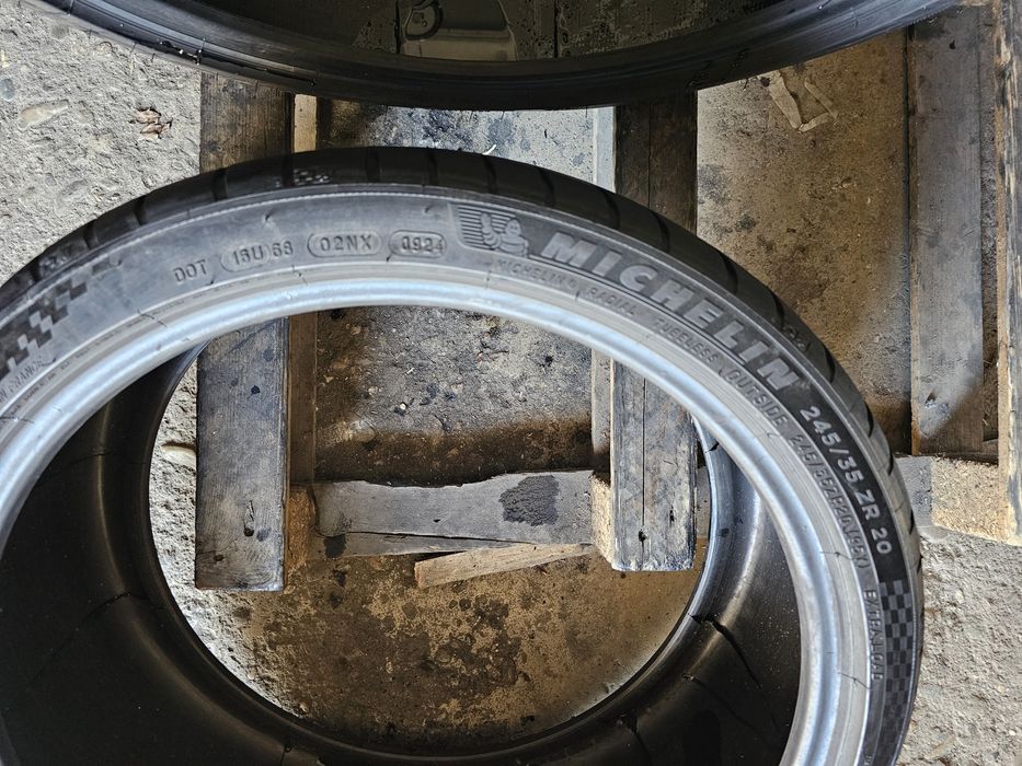 2 anvelope vara 245 35 20 Michelin 2024